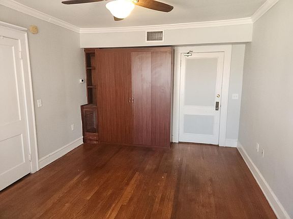 5th image of 968 Saint Charles Ave NE APT 214