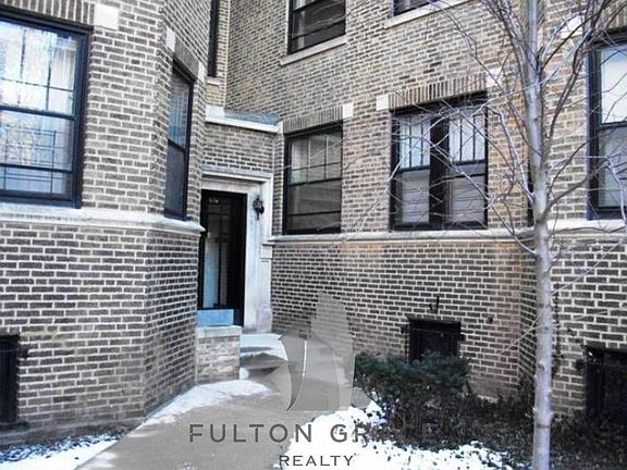 5th image of 623 W Cornelia Ave