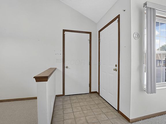 4th image of 521 Brickstone Dr