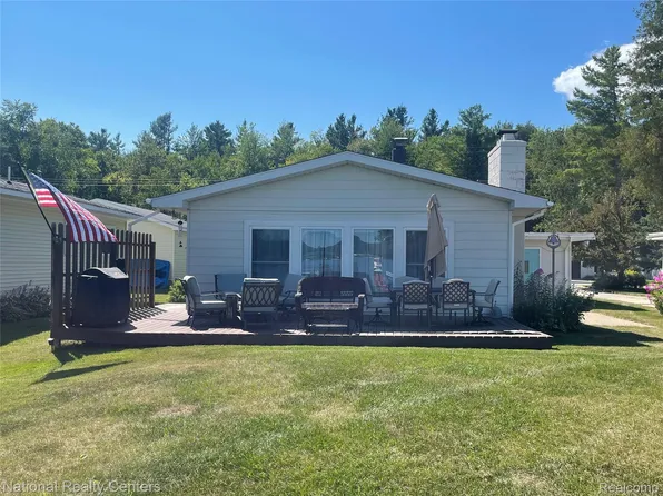 4157 S Buena Vista Dr, Greenbush, MI 48738