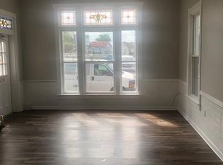 7 N 9th St, Akron, PA 17501