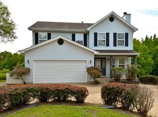 106 Kunze Dr, Saint Charles, MO 63303