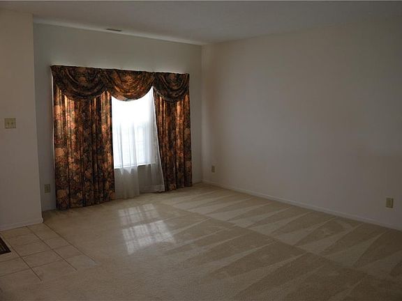 2nd image of 5800 Noble Dr