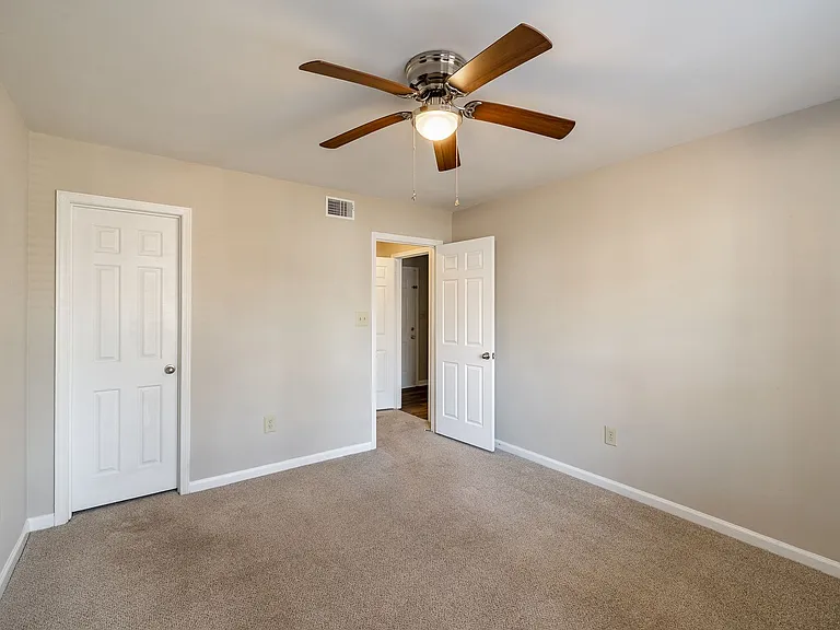 345 Research Dr — Photo 18