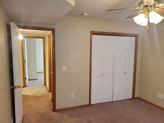3rd image of 2432 Holdrege St #1