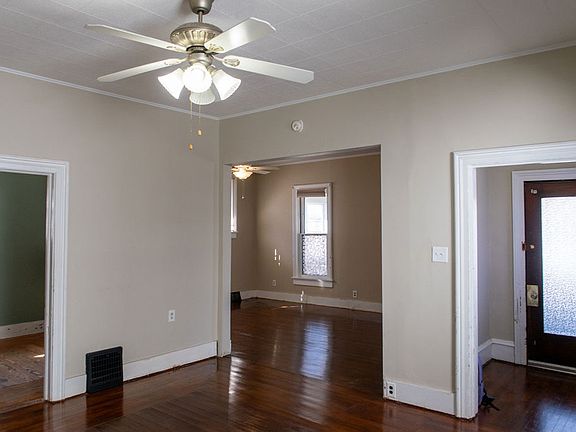 5th image of 545 3rd Ave S