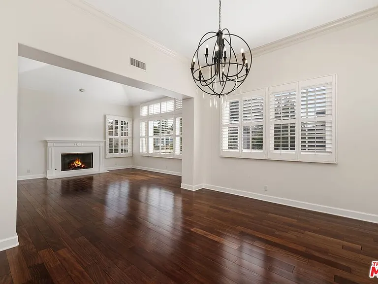 11815 Folkstone Ln — Photo 15