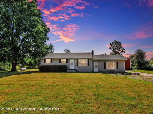 8475 S Lowell Rd, Dewitt, MI 48820