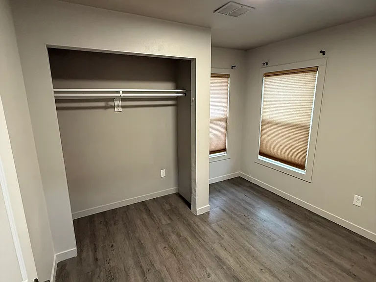 26 E 3rd Ave #1 — Photo 10