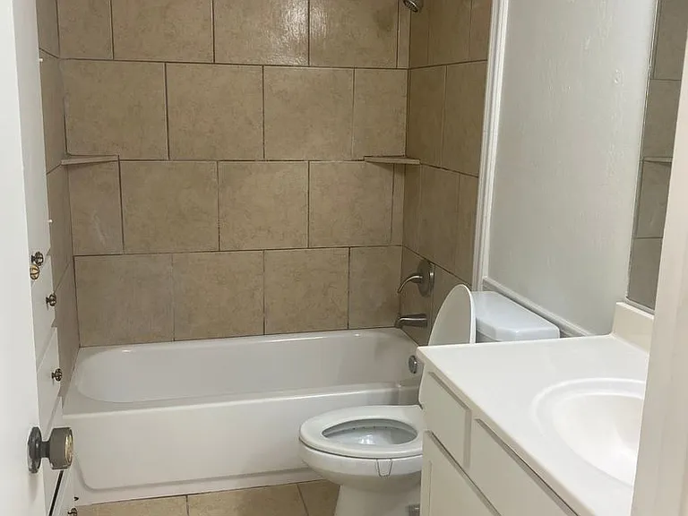 6101 N Brookline Ave #5 — Photo 27
