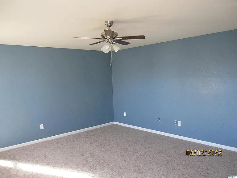224 Dormont Dr NE — Photo 10