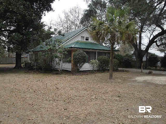1st image of 218 W Marigold Ave