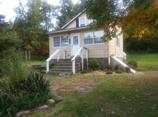 10 Barrett Ln, Milan, NY 12571