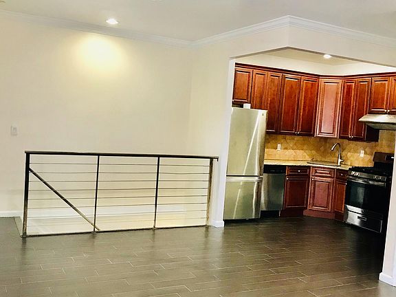 4th image of 8418 25th Ave #1A