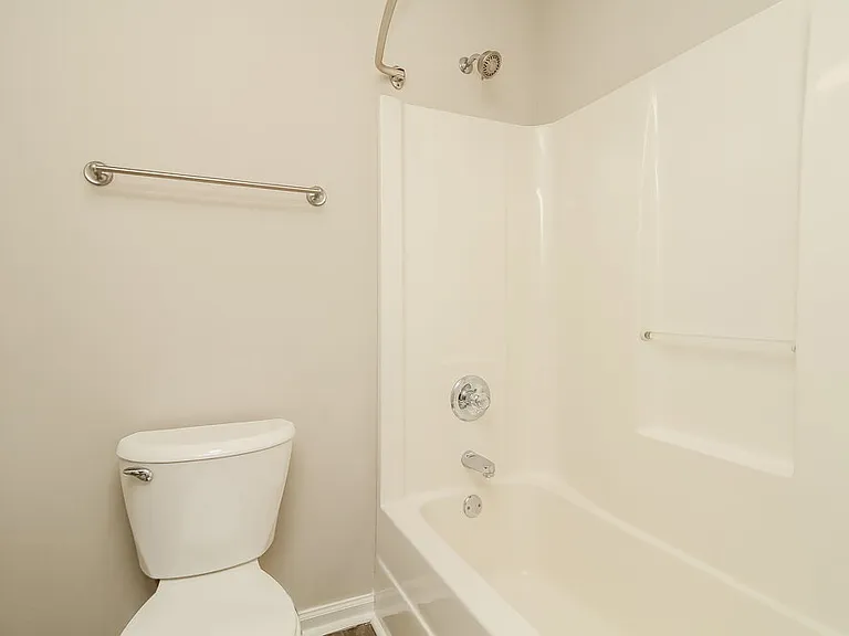 3920 Calumet Dr — Photo 11