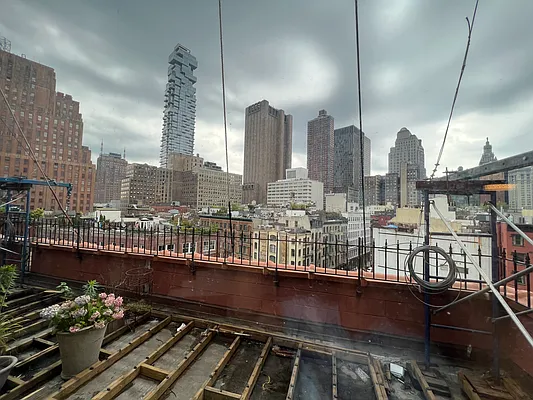 Rented by AZ REALTY NYC LLC | media 15