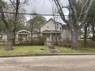 411 E Church St, El Campo, TX 77437