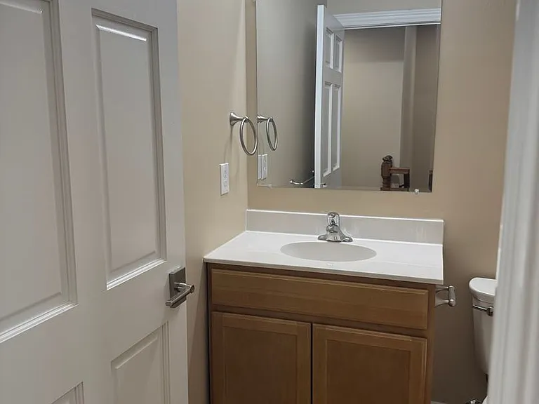 330 Linden Ave — Photo 29