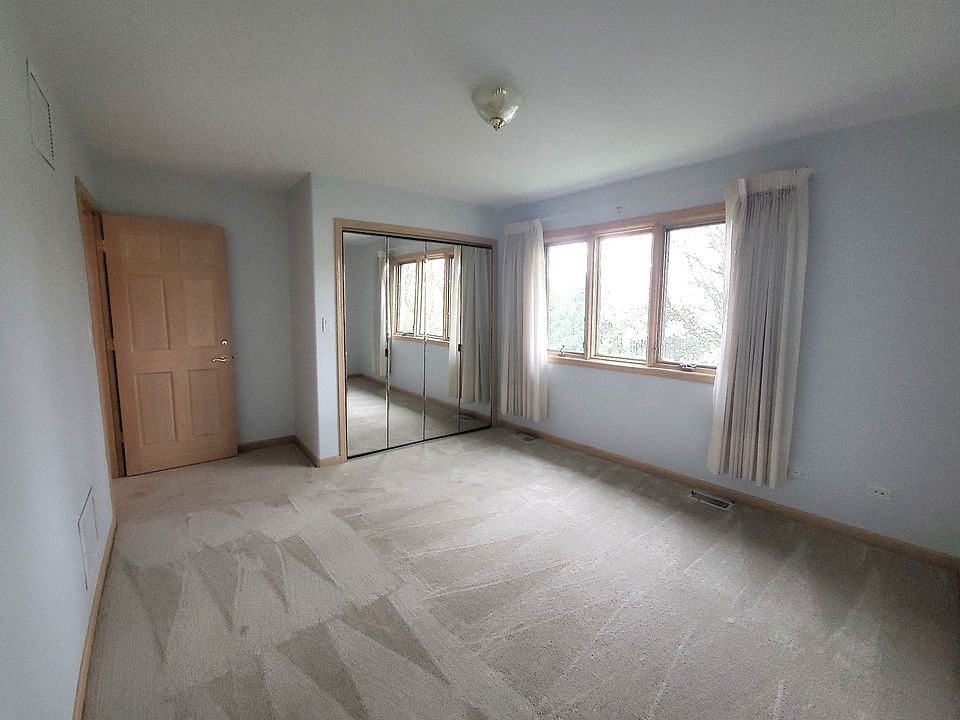 2nd image of 1305 Hallberg Ln
