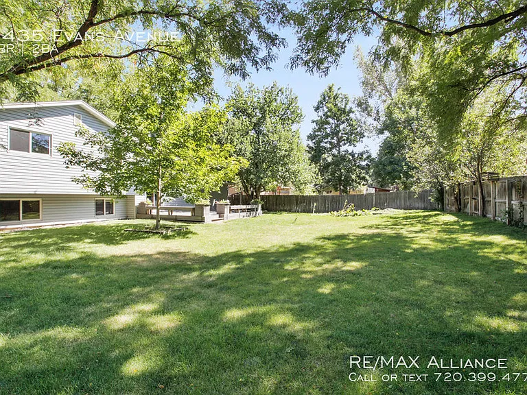2435 Evans Ave — Photo 23