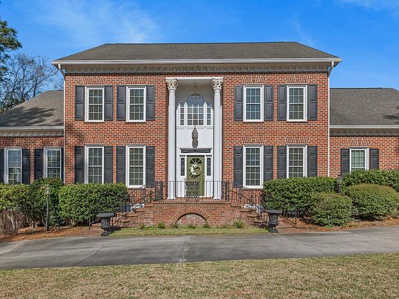 3rd image of 205 Cricket Hill Rd