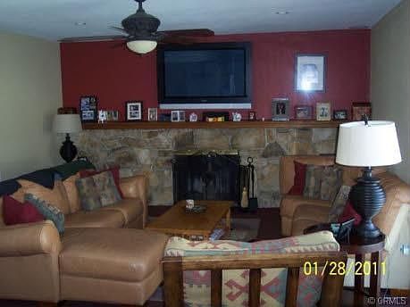 2nd image of 27412 Dolton Dr