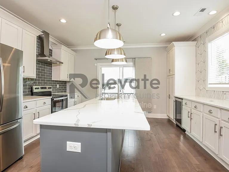 3018 S St — Photo 6