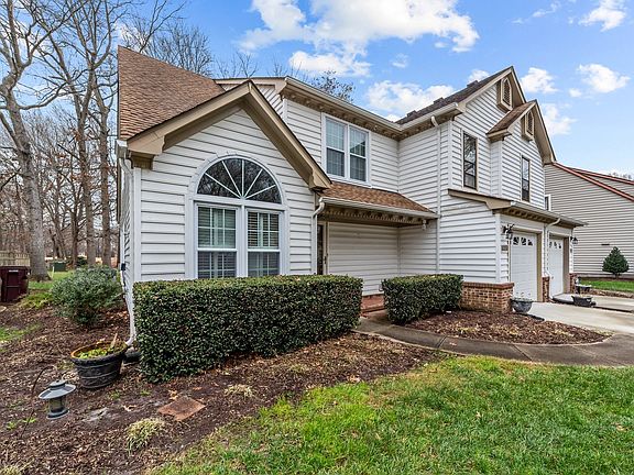 3rd image of 1020 Winged Foot Ct #1