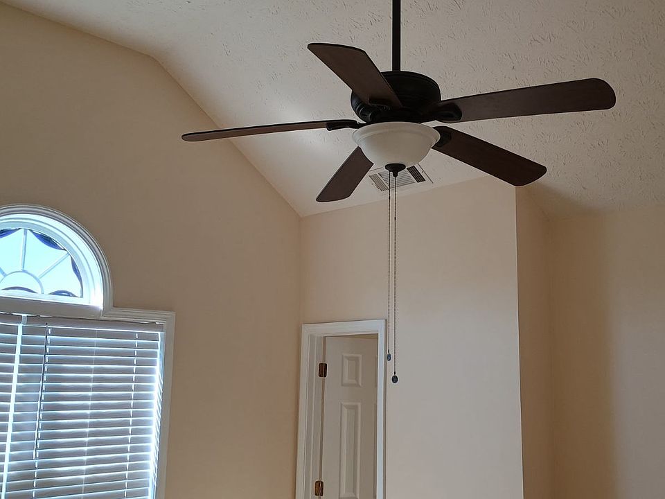 2nd image of 15 Templeton Way