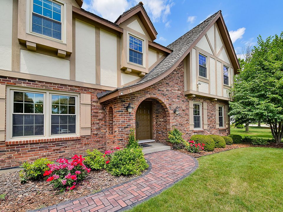 1322 N Carlton Ave, Wheaton, IL 60187 Zillow