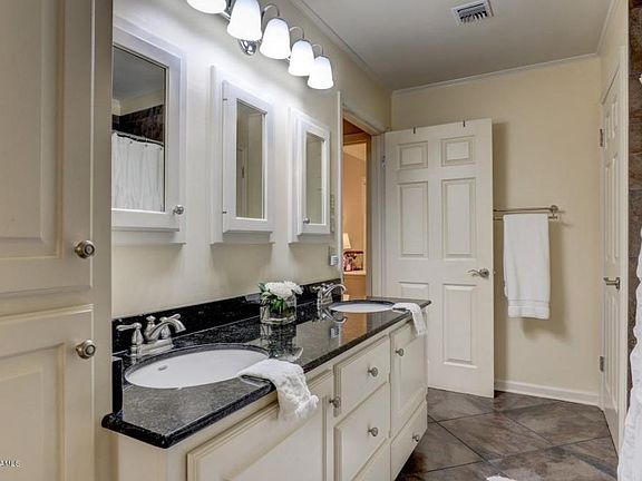 4th image of 138 Pembroke Ln