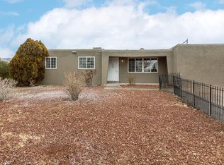 1908 Moon St NE, Albuquerque, NM 87112