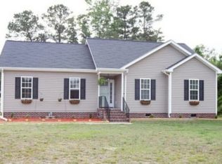 301 Koufax Dr, Pikeville, NC 27863