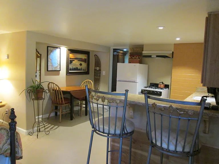Freel Dr — Photo 6