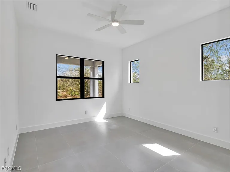 6192 Kambach St — Photo 24
