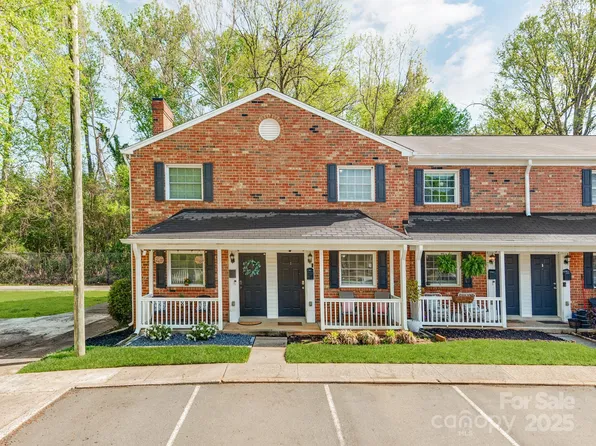 1217 Green Oaks Ln APT K, Charlotte, NC 28205