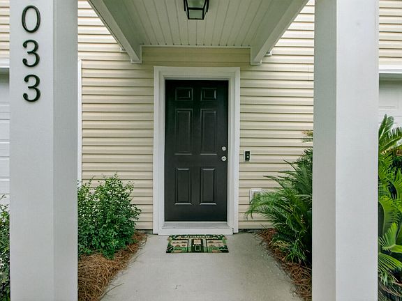 2nd image of 4033 Babbitt St