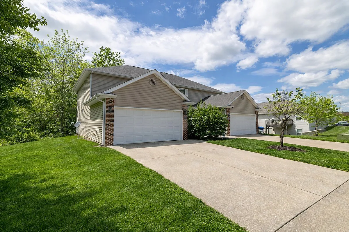Building Photo - 1855 N Orie Dr