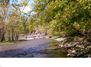 1218 Fortier Rd, Geneva, OH 44041