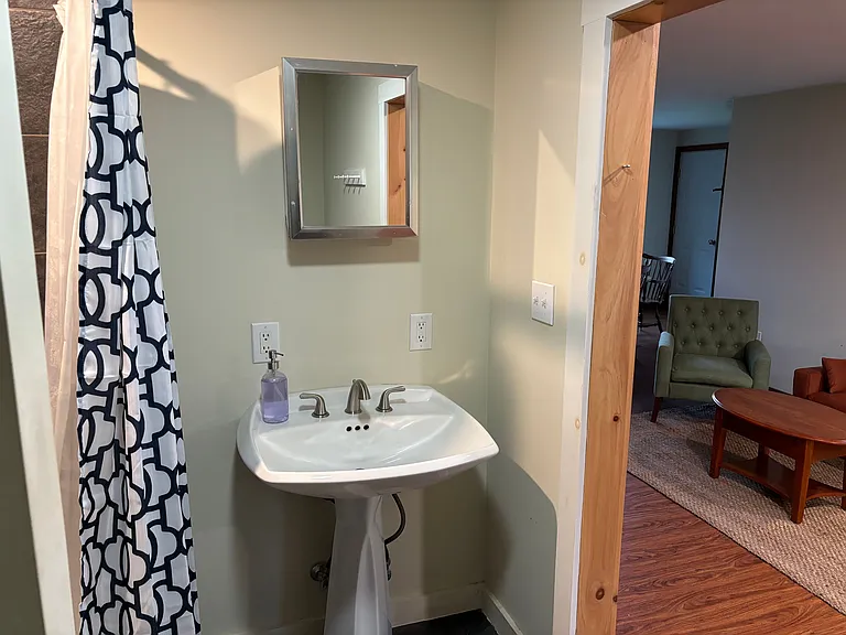 4401 US Route 5 S #C — Photo 37