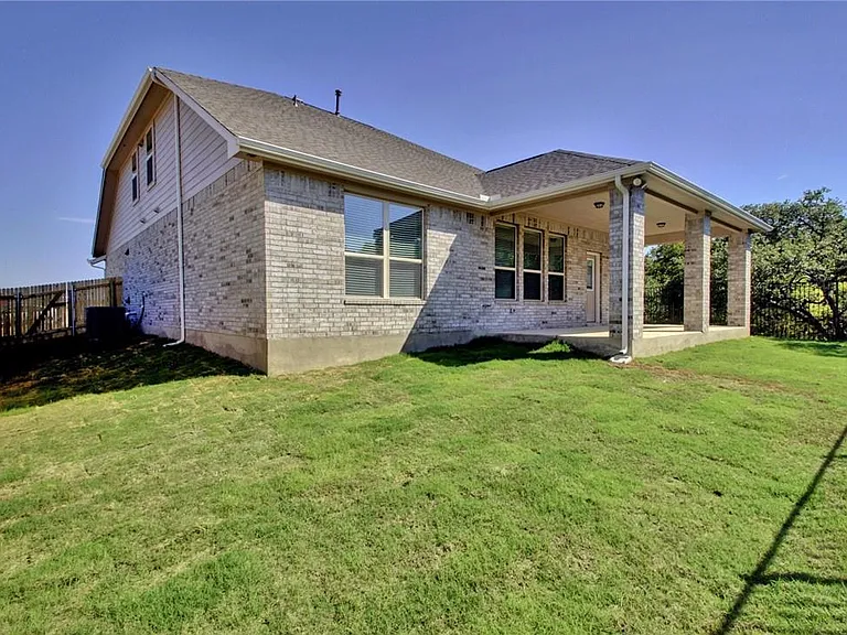 113 Meadow Wood Cv — Photo 26