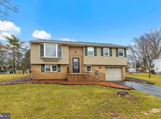 7108 Salem Park Cir, Mechanicsburg, PA