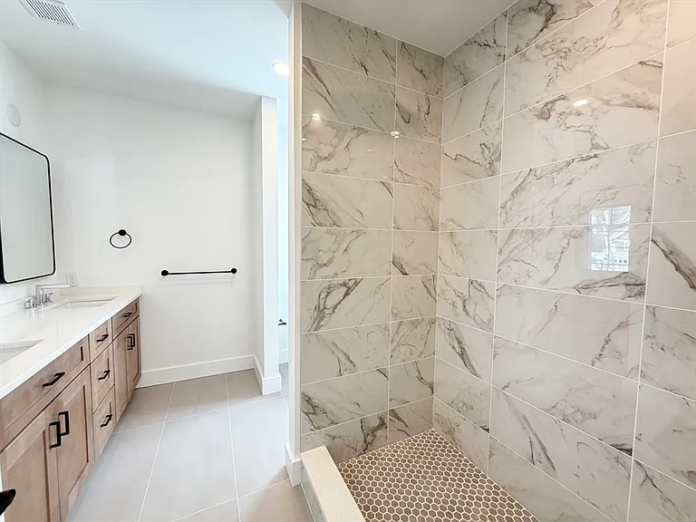 6 Elm St #6 — Photo 11