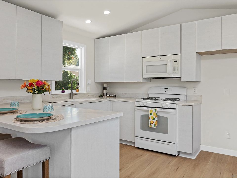 1st image of 2030 Black Canyon Rd Space 26
