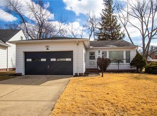 5020 S Sedgewick Rd, Lyndhurst, OH 44124