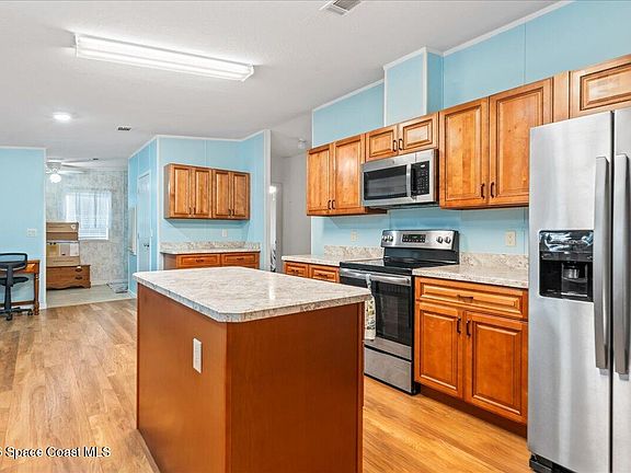 4th image of 7628 Boxelder Rd