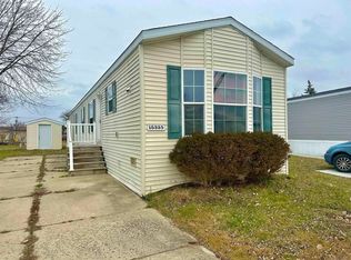 15325 Danseur Dr, Clinton Township, MI