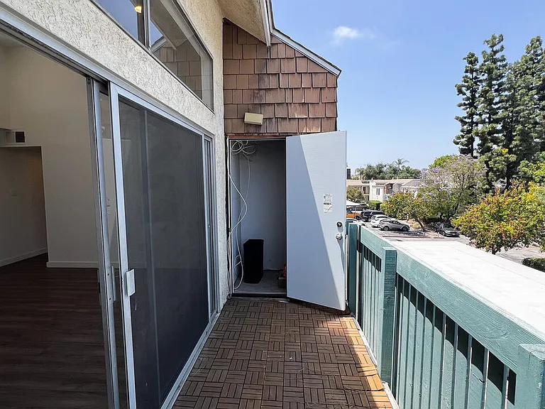 5700 Etiwanda Ave #257 — Photo 5