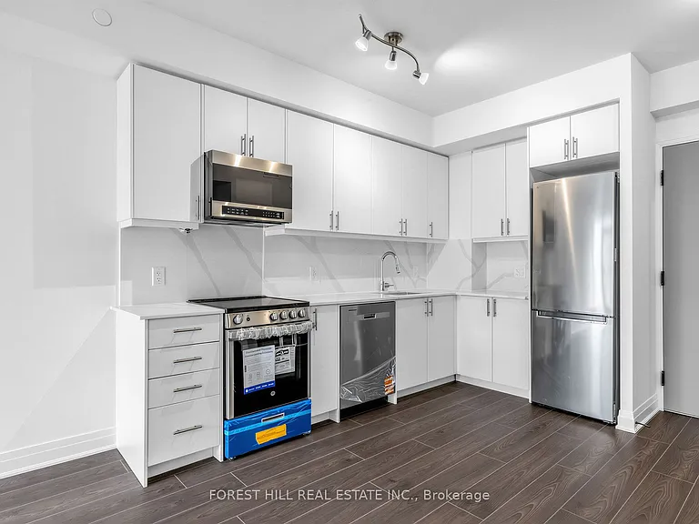 700 Sheppard Ave W #602 — Photo 9