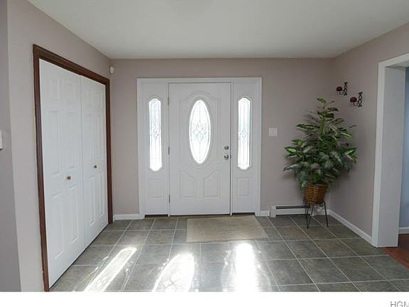 3rd image of 32 Baldwin Ln